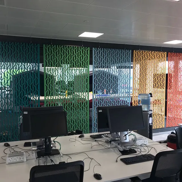 Akustiske skillevegger i kontor.